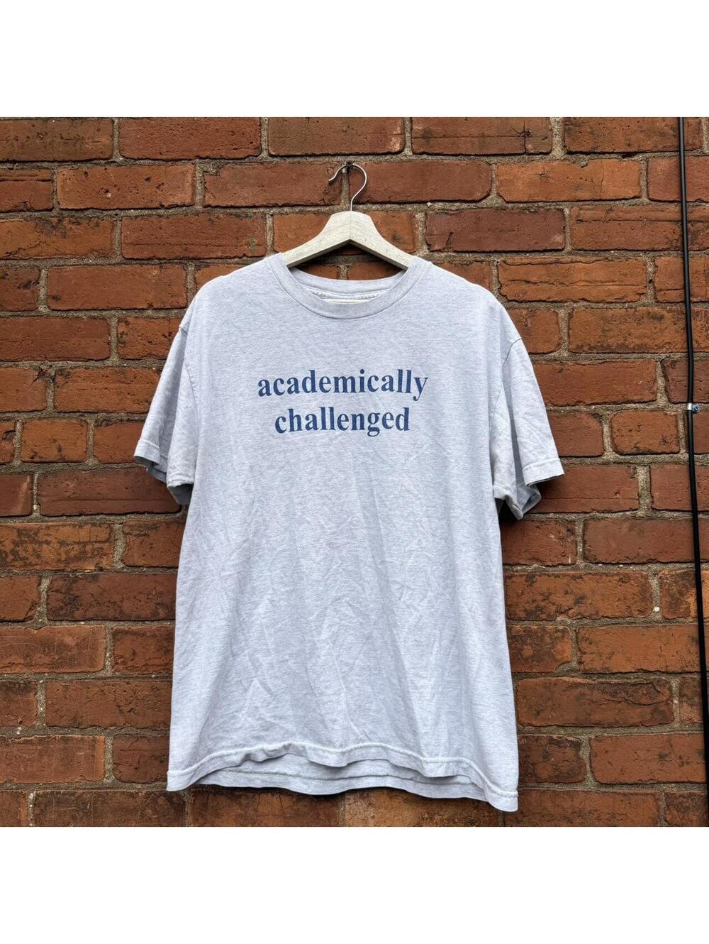 vintage academically challenged ryerson university t shirt L